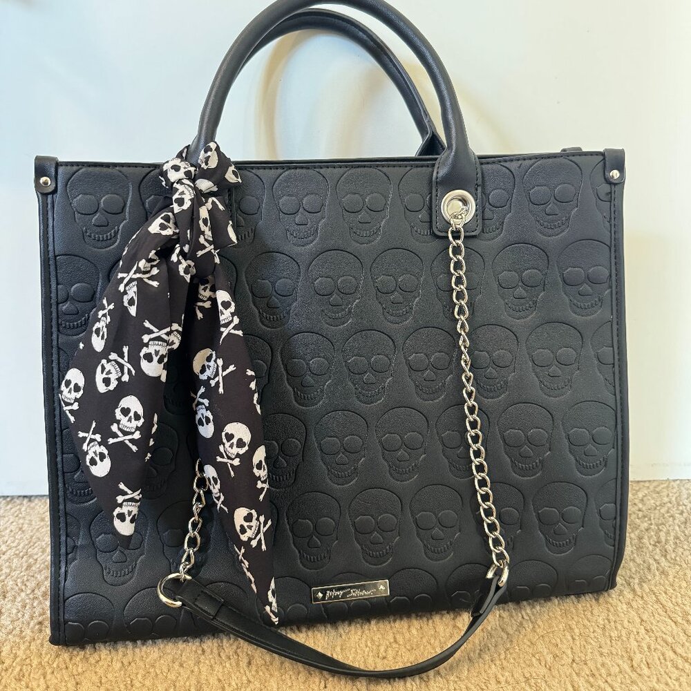 Betsey Johnson skull tote